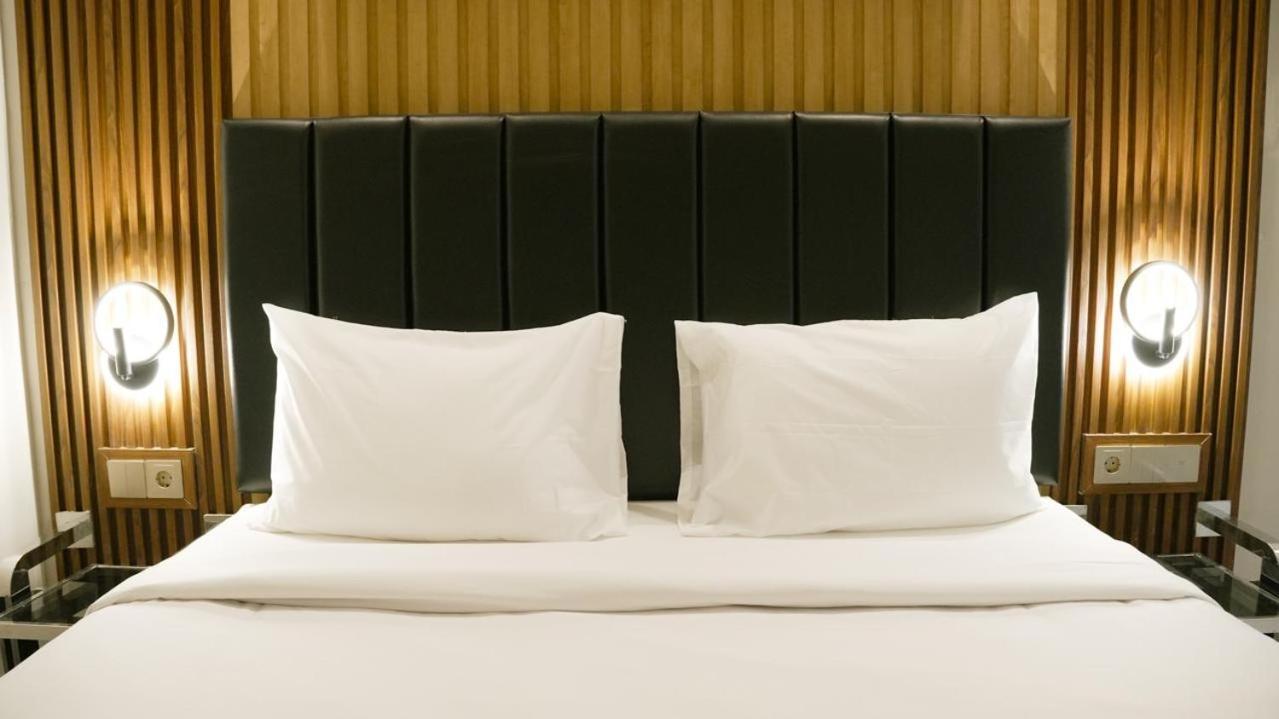 Verse Hotel Cirebon Exteriér fotografie