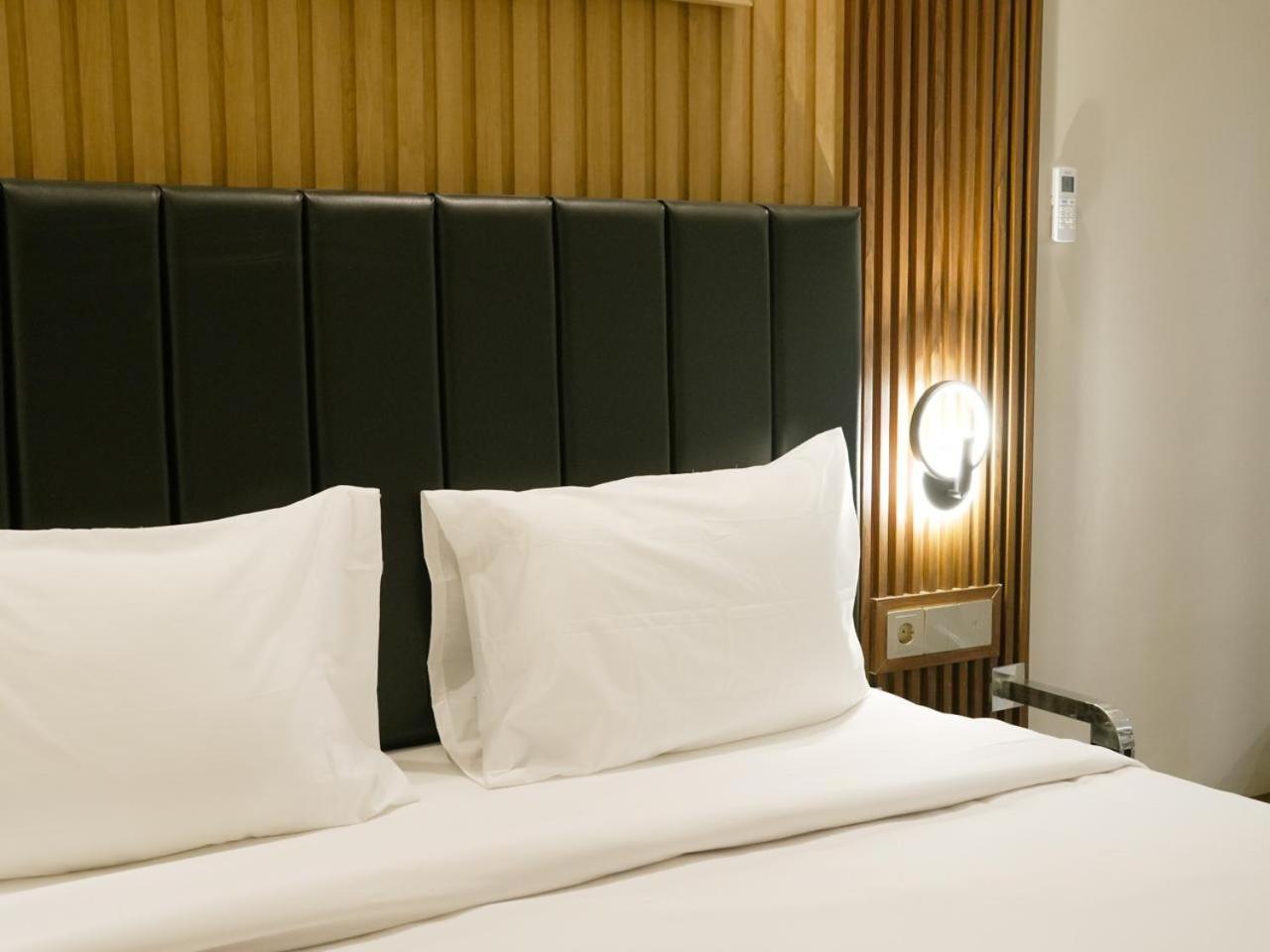 Verse Hotel Cirebon Exteriér fotografie